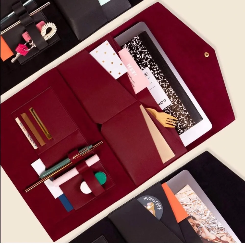 NWT Glass Ladder & Co Portfolio Clutch Burgundy Megan Portfolio Clutch